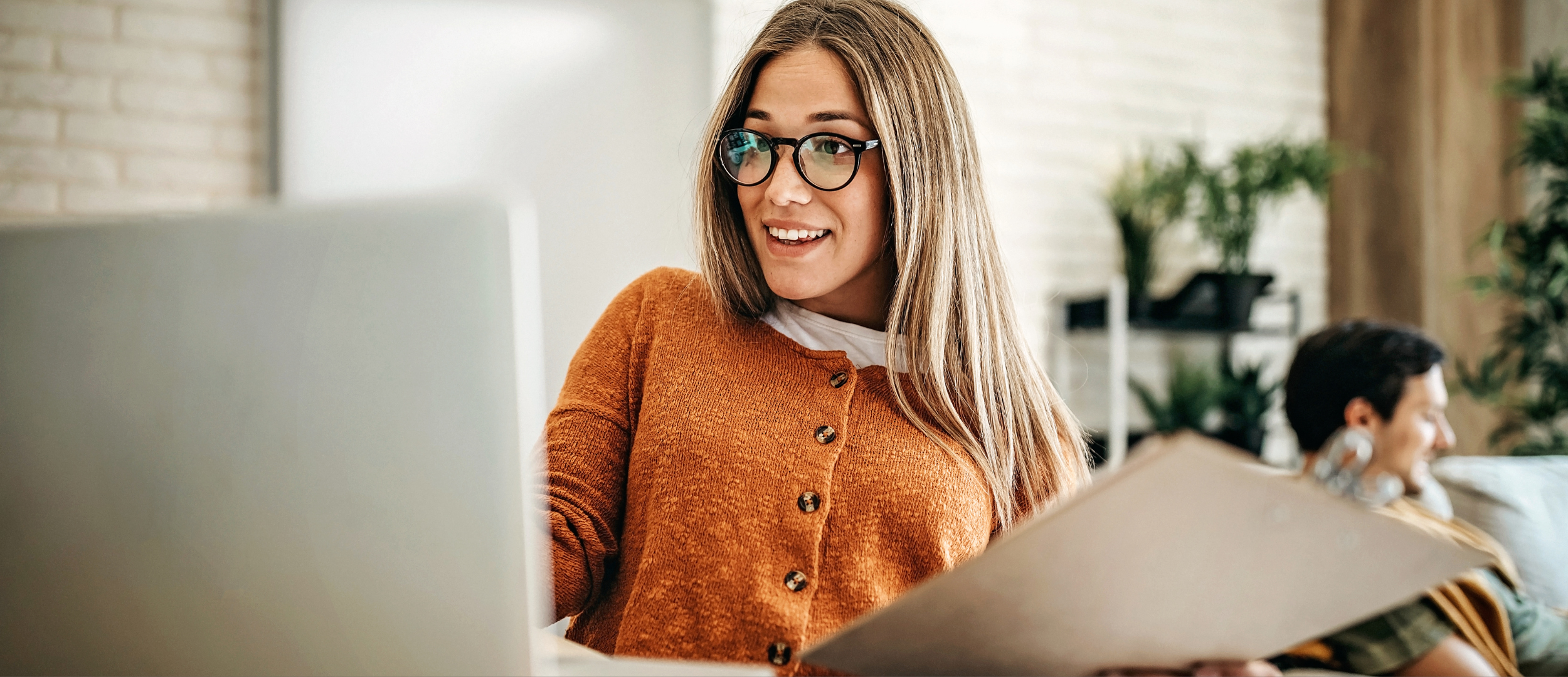 How to effectively use social proof in your emails